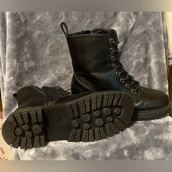 SO Reindeer Women’s Combat Boost Sz 7.5W - Picture 8 of 9